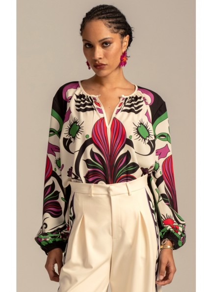 PEACE AND CHAOS UTOPIA TOP